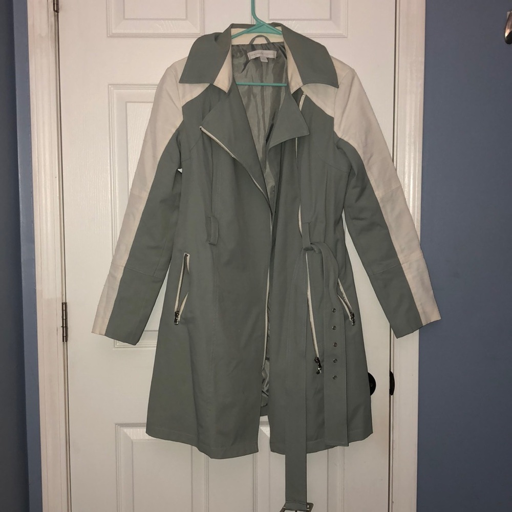Beautiful coat NEW YORK & COMPANY